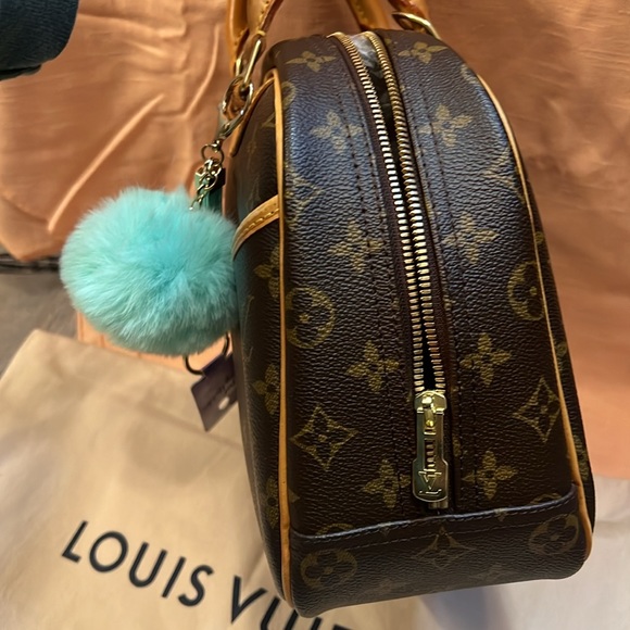Pre loved authentic LV Trouville - Picture 6 of 13